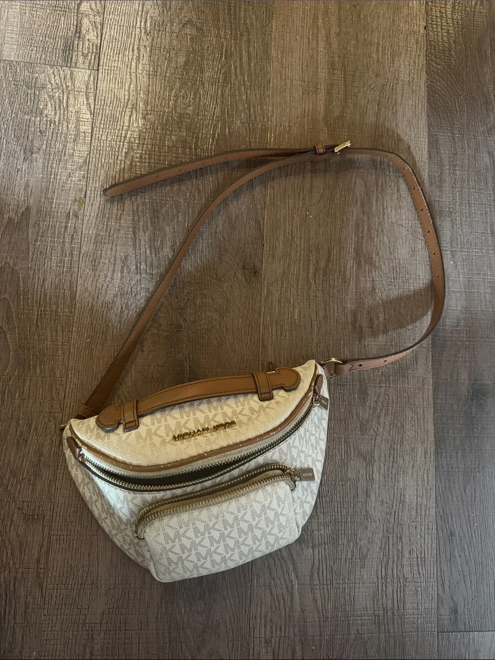 Michael Kors Cream Logo Crossbody Bum Bag